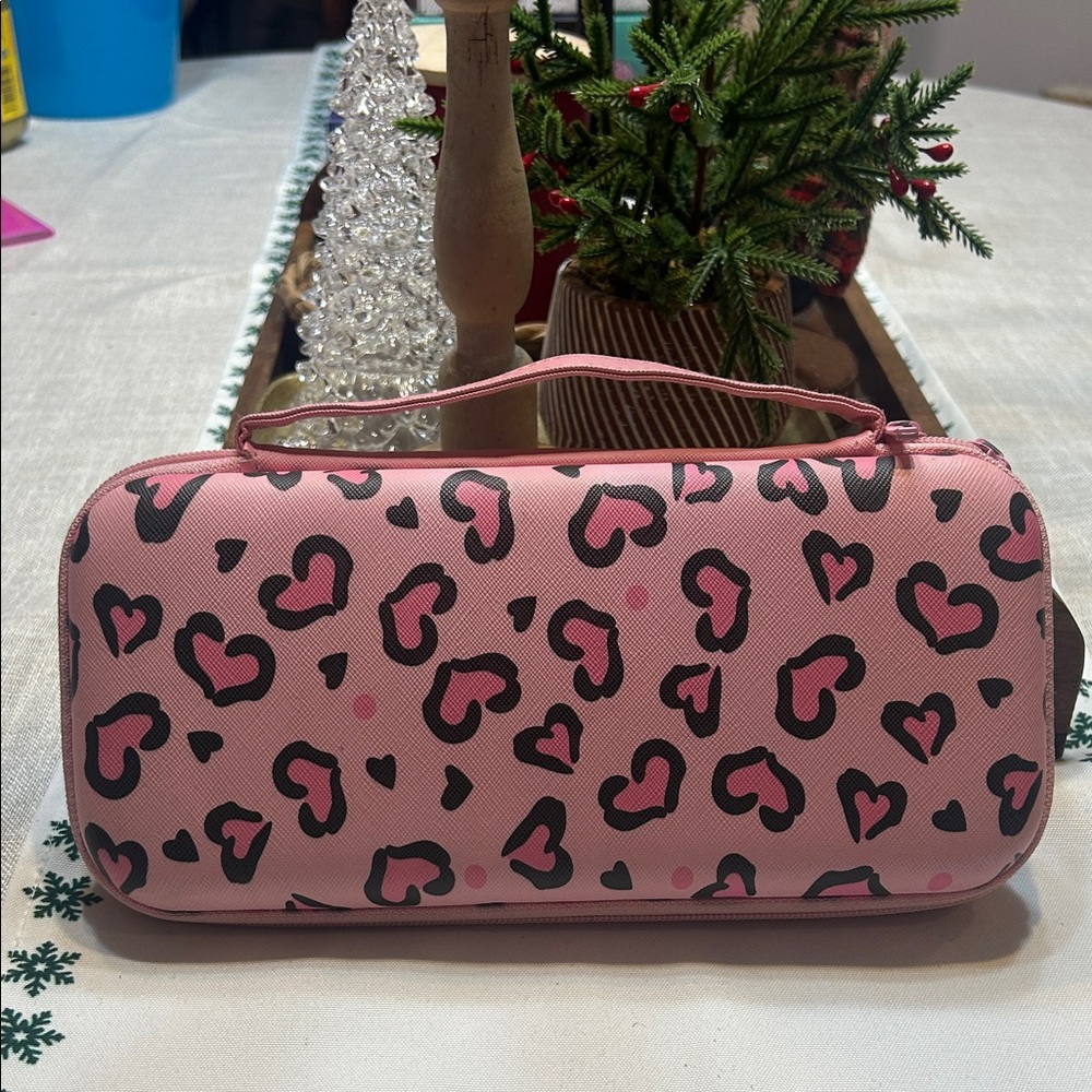 Pink Leopard Heart Print Hard shell Nintendo Tech Carrying Case